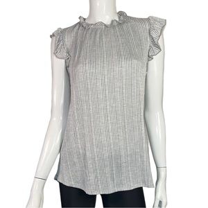 4/$24 Gyft Striped Cap‎ Short Sleeve Grey and White Blouse